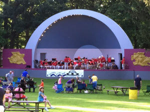 Swingin' at the Shell