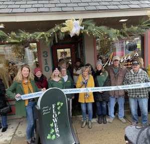 Anna's House of Flowers Ribbon Cutting