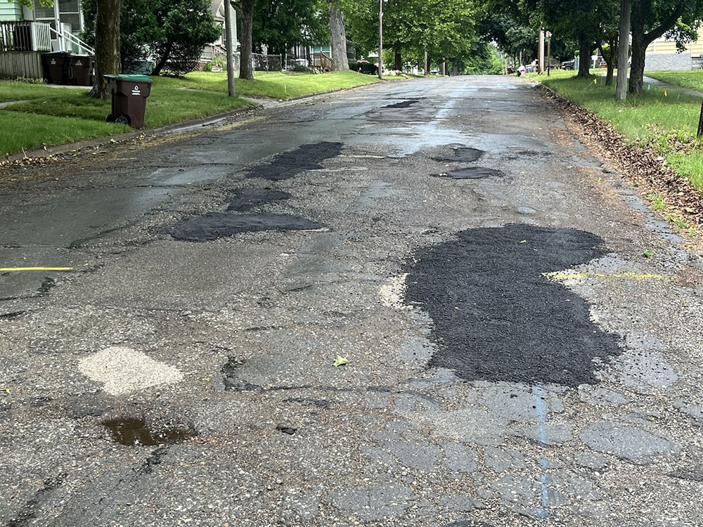 two-block stretch of Cass Street near Holland Park